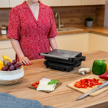 Panini grill , opiekacz, 1500W