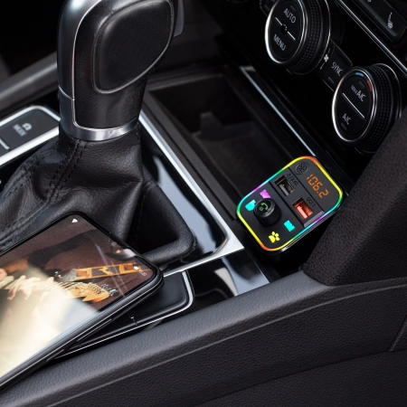 Transmiter samochodowy FM z funkcja bluetooth (2x USB)